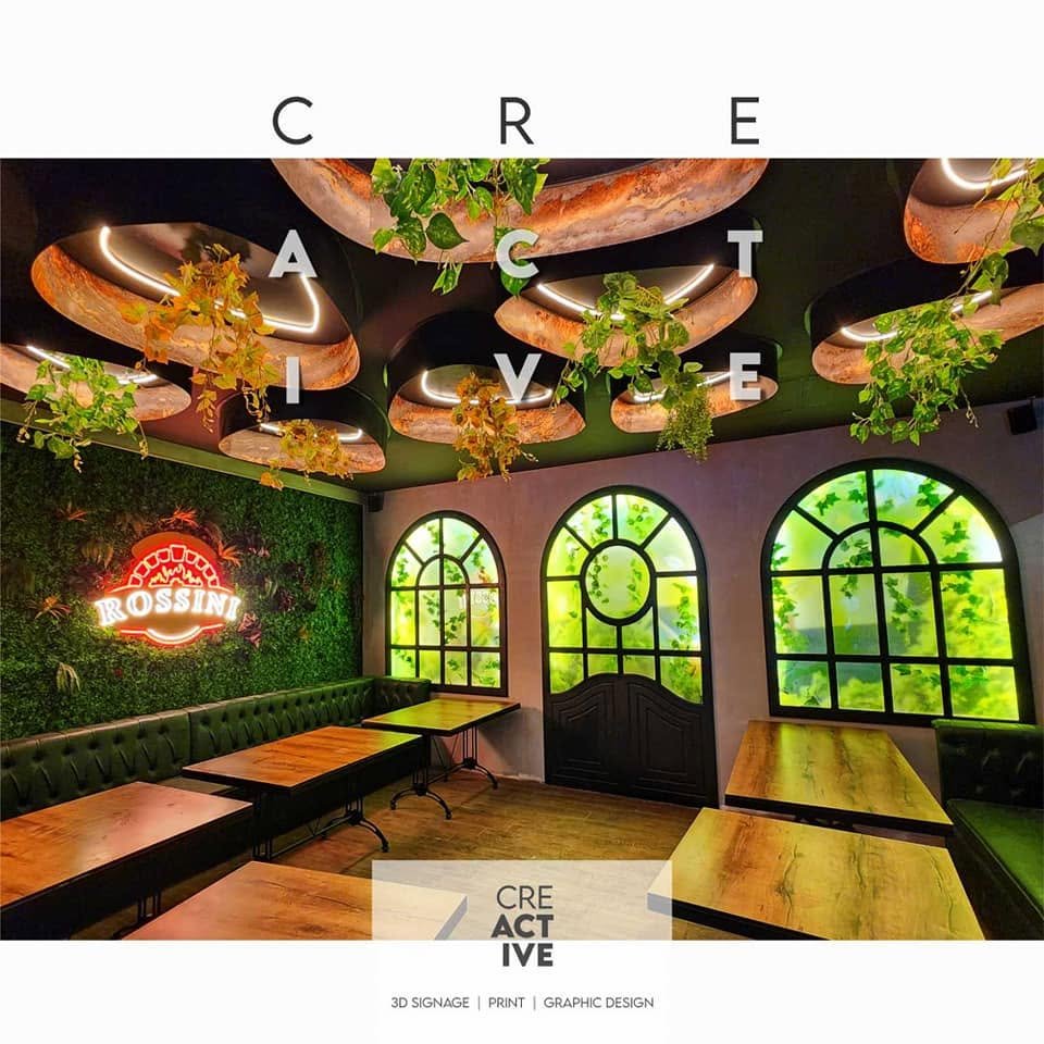 Rossini – Dining room with illuminated ceiling and LED windows